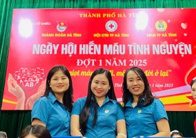 CÔNG ĐOÀN TRƯỜNG MẦM NON TÂN GIANG _ TRAO TẶNG “GIỌT HỒNG