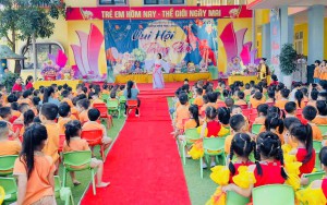 TRƯỜNG MẦM NON TÂN GIANG TƯNG BỪNG TỔ CHỨC “VUI HỘI TRĂNG RẰM” CHO CÁC BÉ