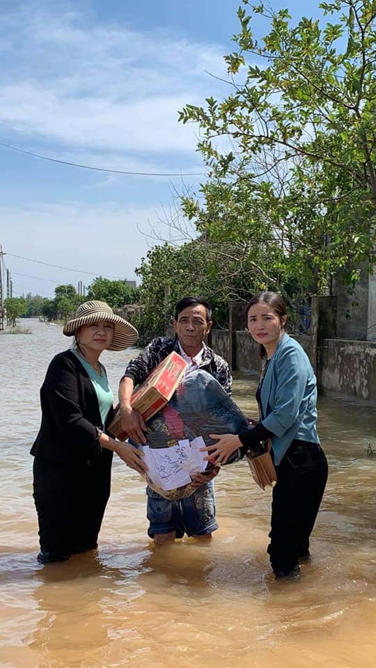 Với tinh thần "Lá rách ít đùm lá rách nhiều" tất cả vì miền trung thân yêu