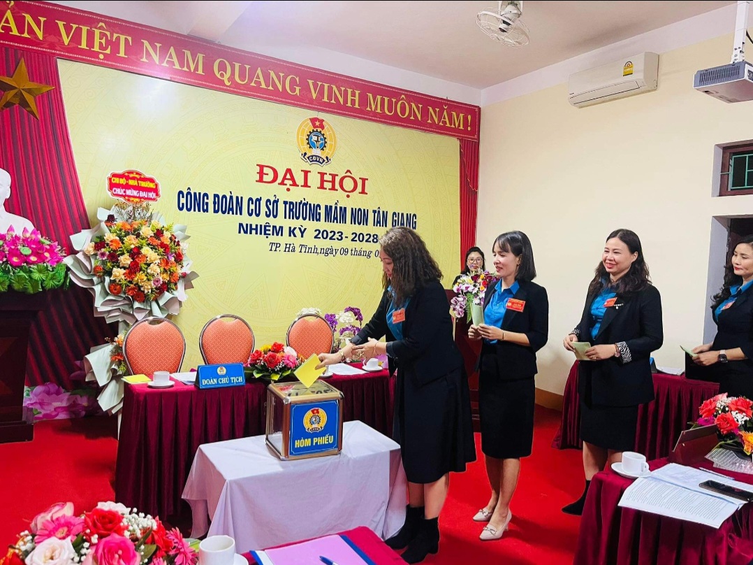 BẦU ĐẠI BIỂU 2