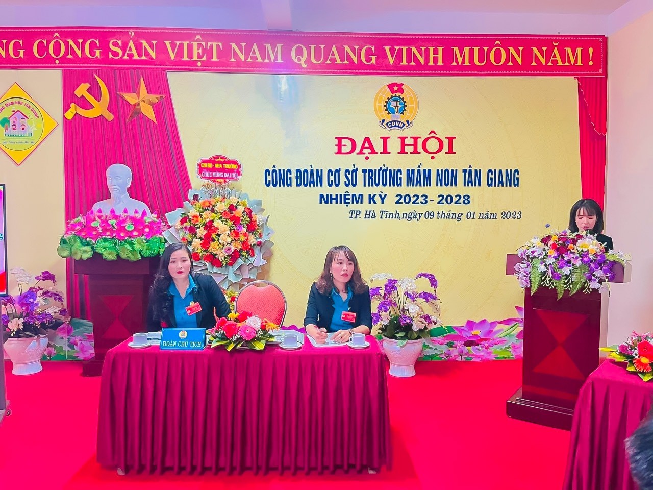 thông qua bầu cử