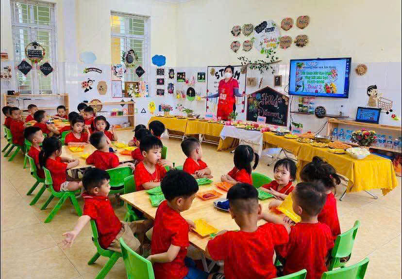BỮA TIỆC BUFFET CUỐI NĂM - NGẬP TRÀN NIỀM VUI VÀ TIẾNG CƯỜI TRẺ THƠ