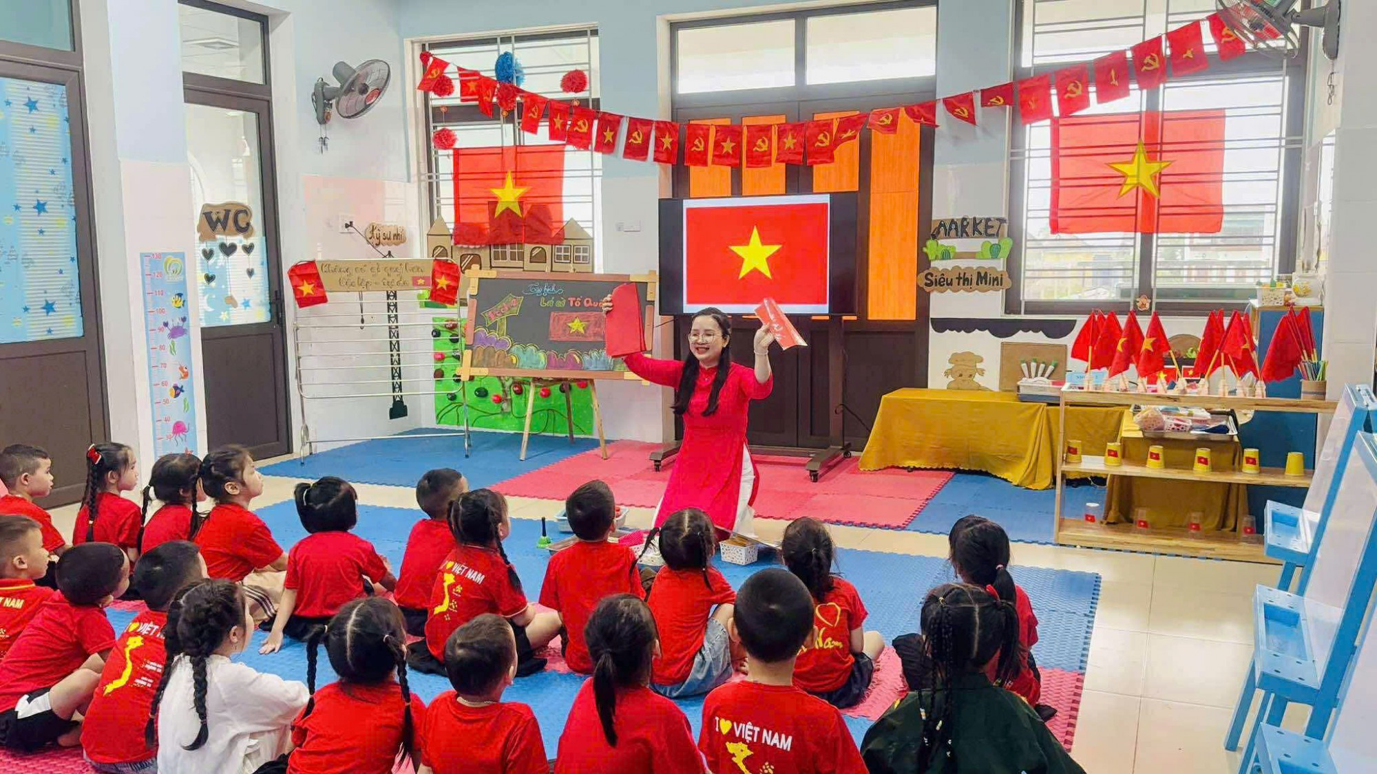 TRƯỜNG MẦM NON TÂN GIANG SÔI NỔI HOẠT ĐỘNG DẠY MẪU ĐẦU NĂM HỌC