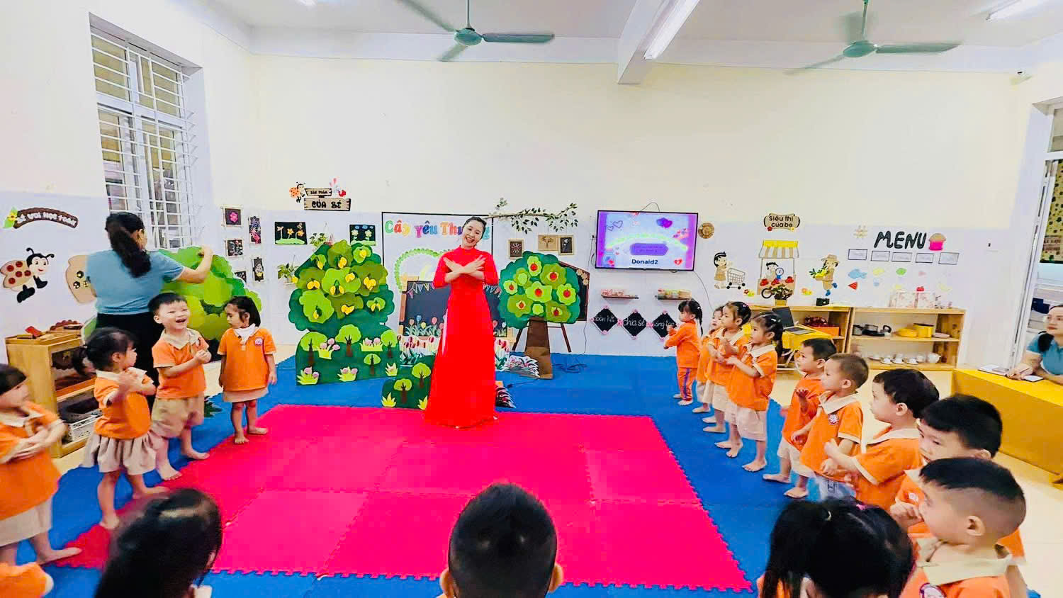 TRƯỜNG MẦM NON TÂN GIANG  - SÔI NỔI HOẠT ĐỘNG THAO GIẢNG CHÀO MỪNG NGÀY PHỤ NỮ VIỆT NAM 20.10