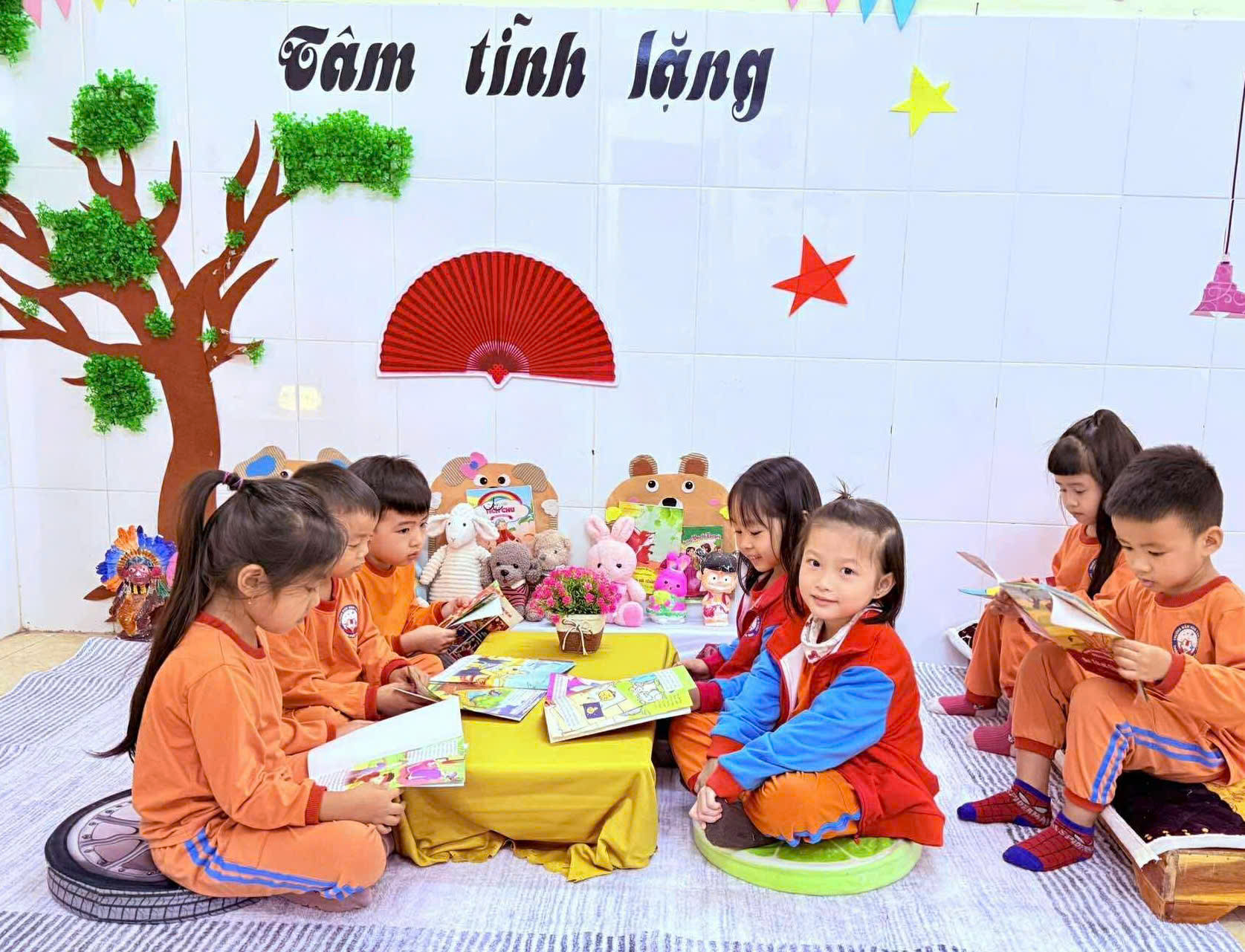 TRƯỜNG MẦM NON TÂN GIANG, CHỦ ĐỘNG TRIỂN KHAI CÁC GIẢI PHÁP PHÒNG CHỐNG BỆNH THƯỜNG GẶP CHO TRẺ KHI THỜI TIẾT GIAO MÙA
